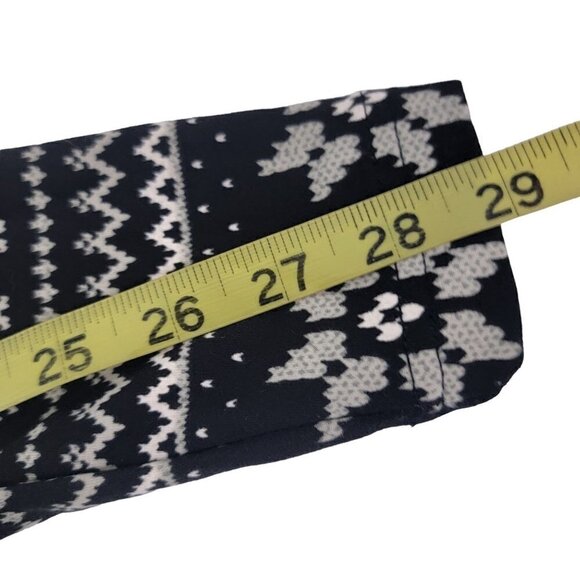 Time and Tru Women’s Soft High Rise Fitted Fair Isle Christmas Leggings - Picture 8 of 16